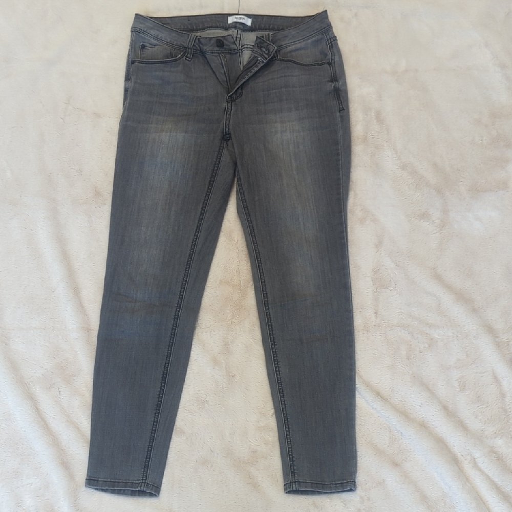 Kensie Gray Skinny Jeans Sleek Fit